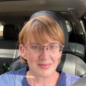 Meet your Posher, Angela